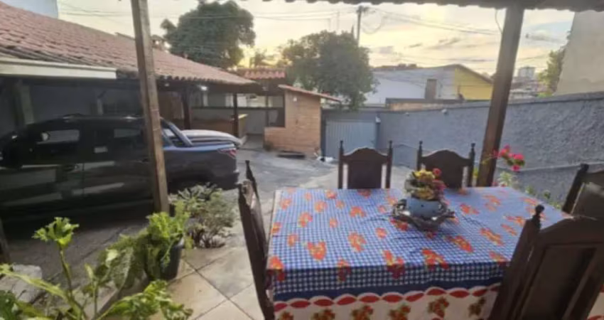 Casa com 4 quartos para alugar na Providência, Belo Horizonte 