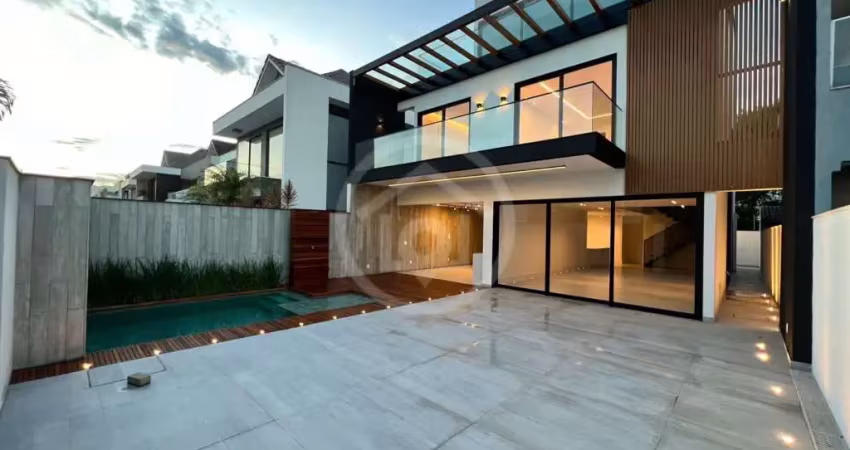 Casa triplex com 6 suítes à venda no condomínio art life - recreio dos bandeirantes/rj, zona oeste