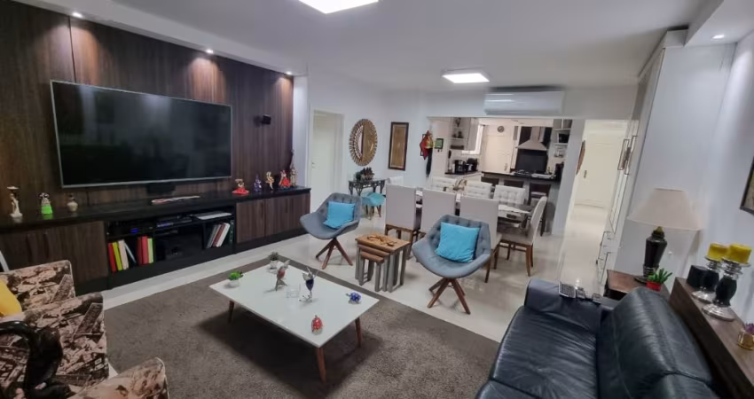 Apartamento 3 quartos para vender em Copacabana, vaga de garagem, Rua Tonelero próximo ao Metro.