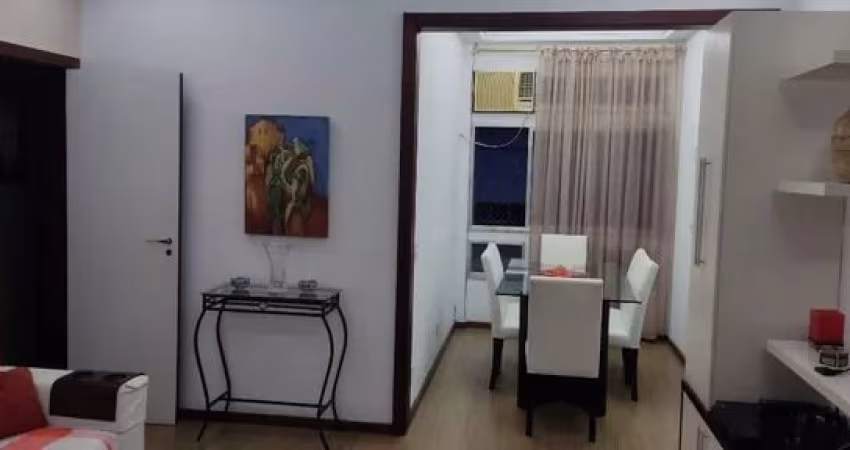 Apartamento à venda em Copacabana com 3 Quartos e 120m².