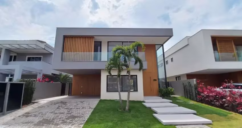 Casa Duplex no Alphaville de 650m² à venda com 5 Suítes, 7 Banheiros e 3 Vagas.