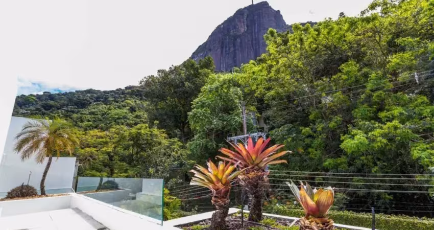 Mansão quadriplex com vista cristo e pão de açucar à venda no jardim botânico.