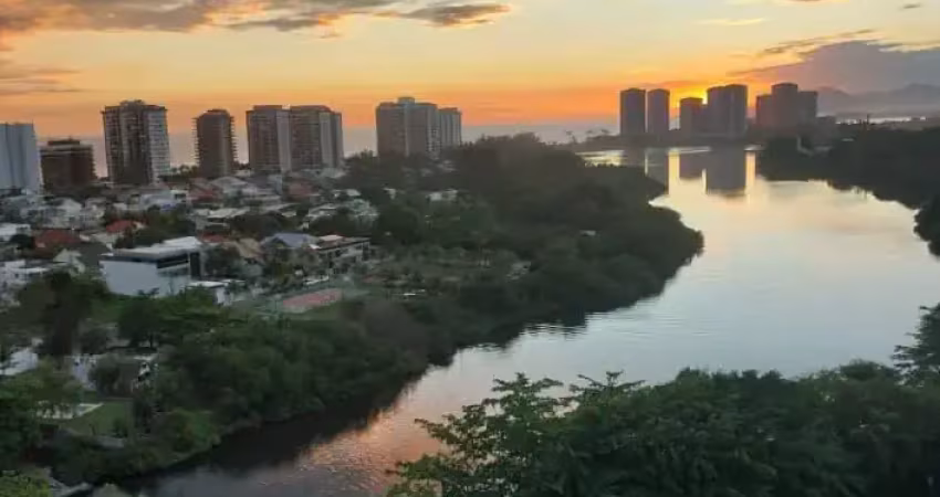 Apartamento alto padrão com 2 quartos e vista lagoa da barra à venda no parque das rosas