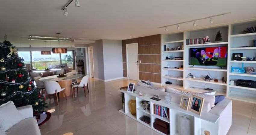 Apartamento com vista Mar e 4 Quartos à venda no Itaúna Gold