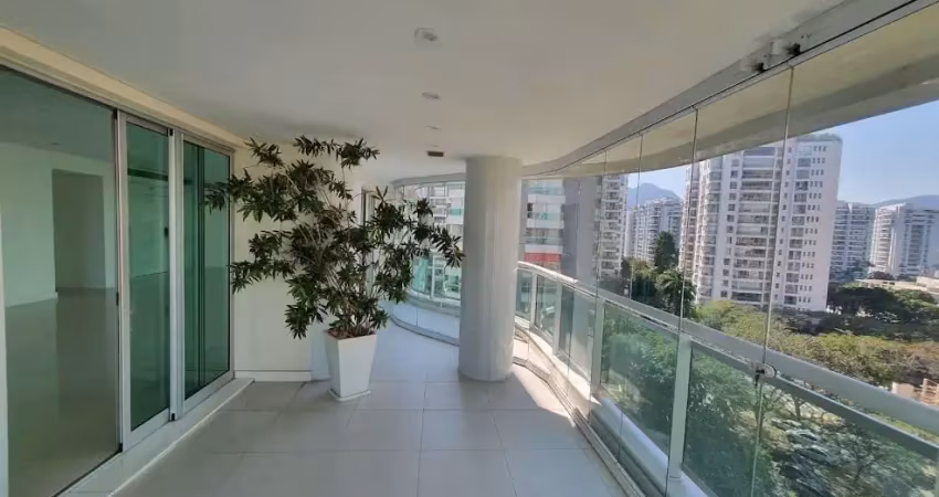 Apartamentos com 4 quartos para vender condomínio peninsula fontvieille, 4 quartos; 4 suites; 4 vagas; barra da tijuca, localizada na avenida das acácias