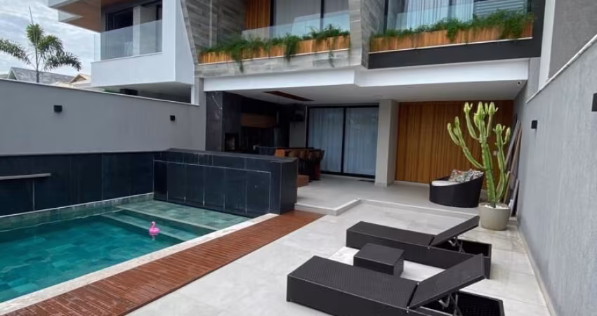 Casa com 4 Suítes à venda no Riviera del Sol