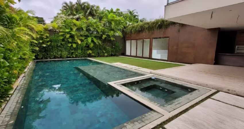 Casa em condomínio fechado com 5 quartos à venda na Avenida Malibu, 45, Barra da Tijuca, Rio de Janeiro