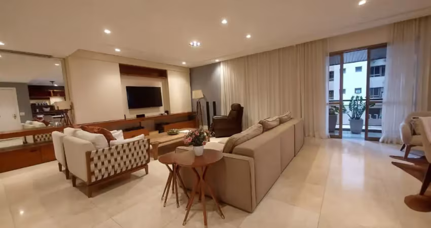 Apartamento pé na areia e reformado com 3 suítes em são conrado