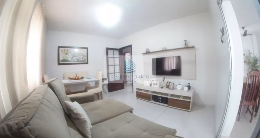 Venda de casa em São Francisco, Niterói-RJ: 2 quartos, 1 suíte, 2 salas, 3 banheiros, 4 vagas de garagem, 100m². Confira!