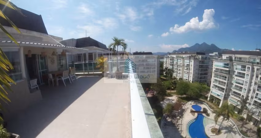 Residência de luxo à venda na Barra da Tijuca, Rio de Janeiro: 3 quartos, 1suíte ,2 salas, 4 banheiros, 200m² de área.