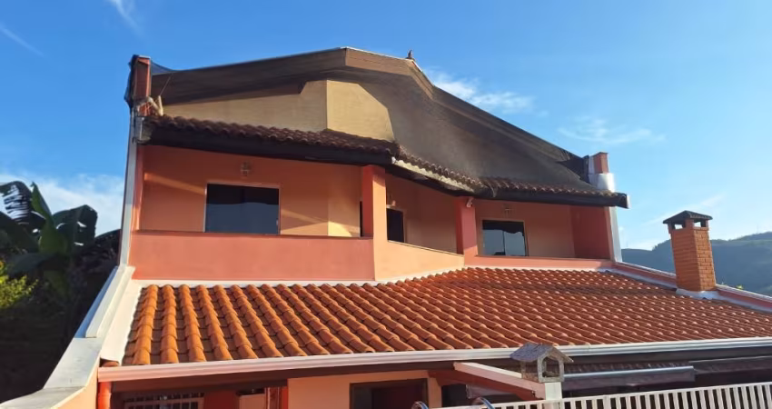 Casa alto padrão