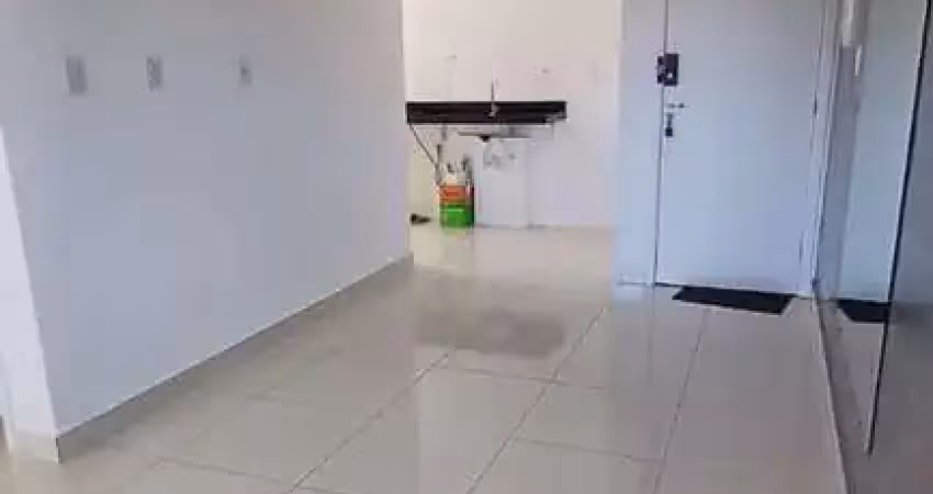 Apartamento de 2 quartos no ipiranga próximo a dom pedro.