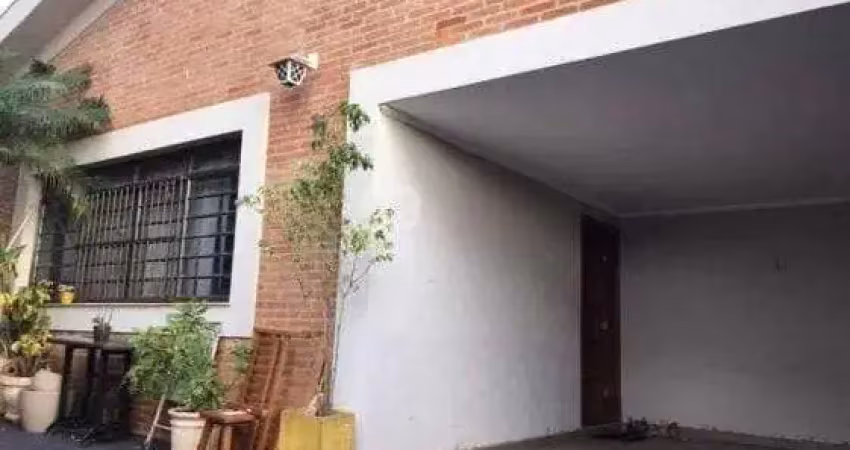 Casa com 3 quartos e 2 vagas de garagem no jardim macedo