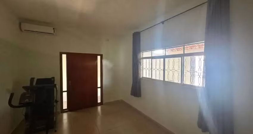 Casa com 3 quartos sendo 1 suite 3 vagas no candido portinari.