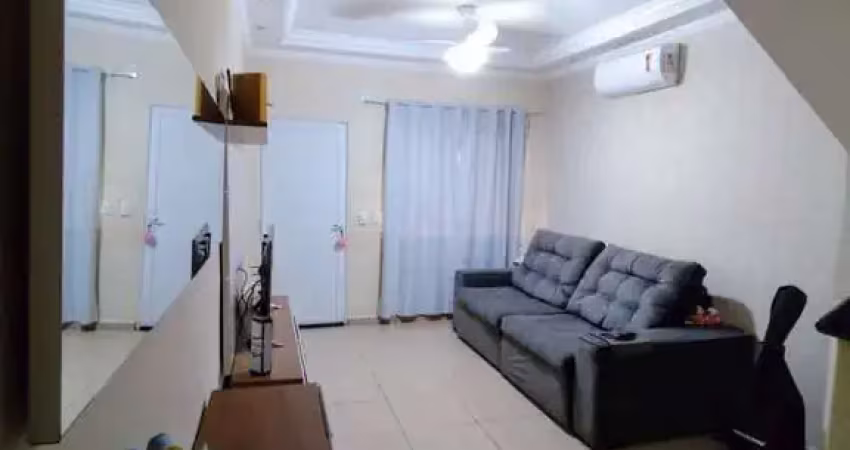 Casa sobrado em condomínio no bairro planalto verde.