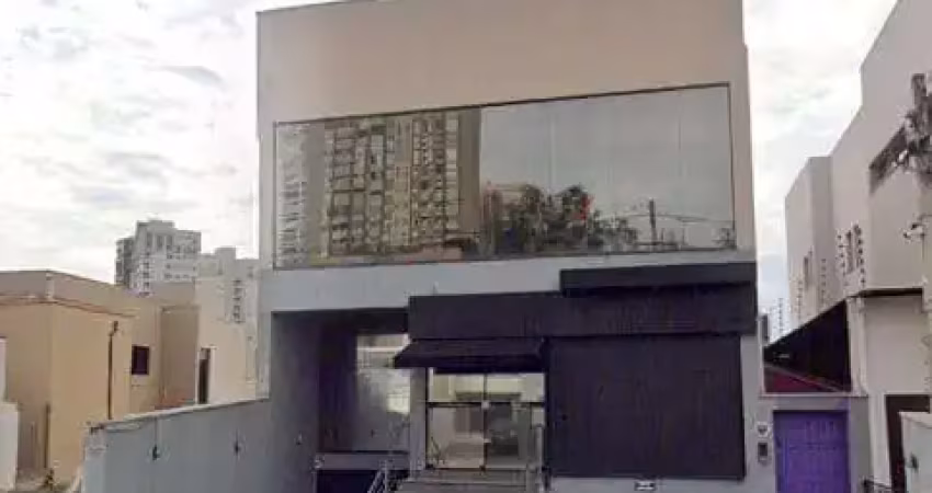 Salão comercial de 170m² no bairro jardim botânico.