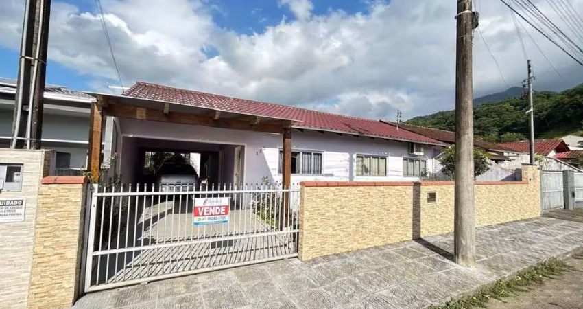 Casa com 2 quartos à venda na Rua Rudolfo Sanson, 123, Ilha da Figueira, Jaraguá do Sul