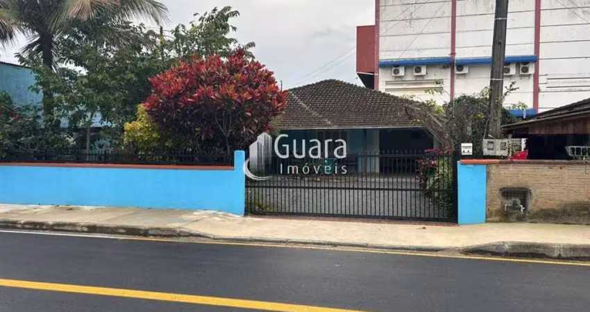 Casa com 4 quartos à venda no Centro, Guaramirim 