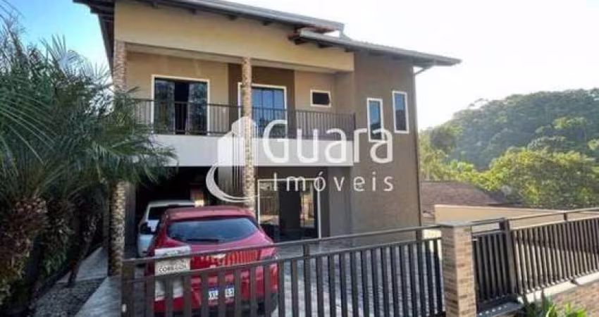 Casa para Venda em Guaramirim / SC no bairro Amizade