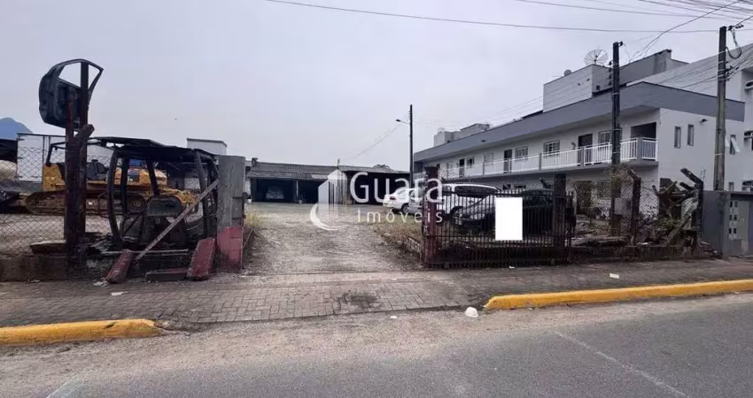 Terreno à venda na Romaldes Oscar, 107, Centro, Guaramirim