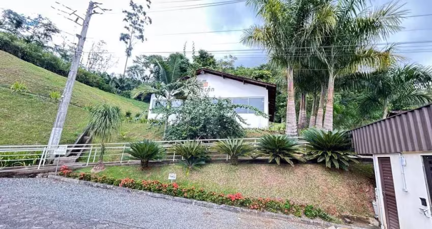 Apartamento com 1 quarto à venda na Angelo Pradi, 55, Ilha da Figueira, Jaraguá do Sul
