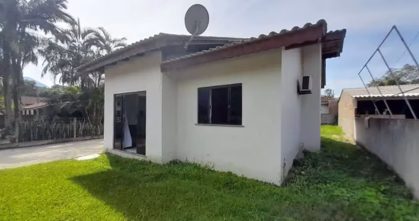 Casa com 1 quarto à venda na Rua Ângelo Demarchi, 83, Santa Luzia, Jaraguá do Sul
