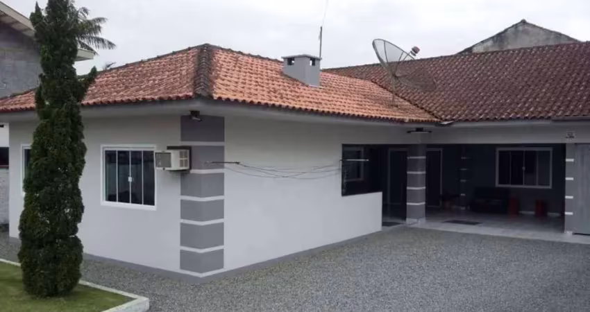 Casa para venda em guaramirim / sc no bairro escolinha