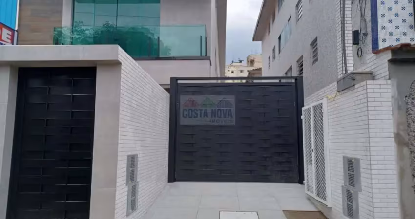 Sobrado villagio santos - 2 suítes - 2 vagas - churrasqueira - campo grande.