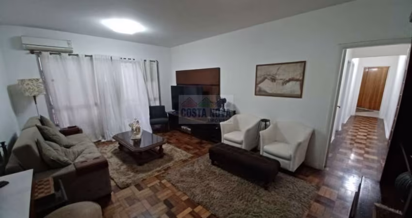 Apartamento frente mar de 200m², 3 dormitórios sendo 1 suíte, 1 vaga demarcada grande