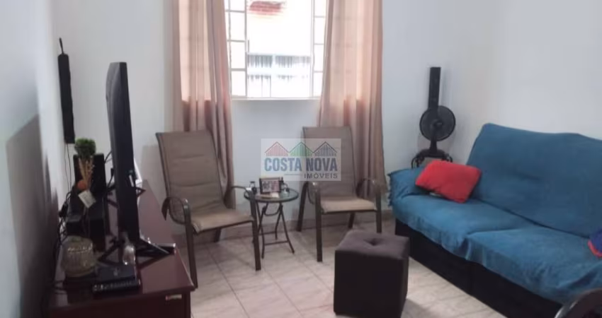 Apartamento com 2 quartos, 2 banheiros, 1 vaga. Próximo a praia