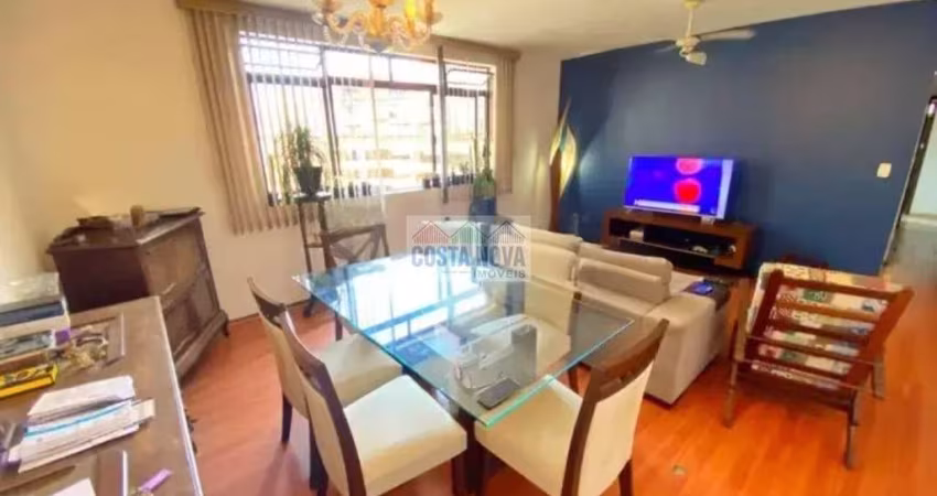 Apartamento com 134m² com 3  quartos, sendo 1 suíte, 3 banheiros com vaga para 2 carros em Santos