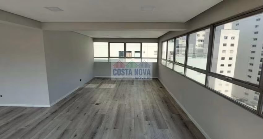 Sala comercial muito bem localizada, 73,85 m², 1 banheiro, 1 copa, 2 elevadores, 1 garagem