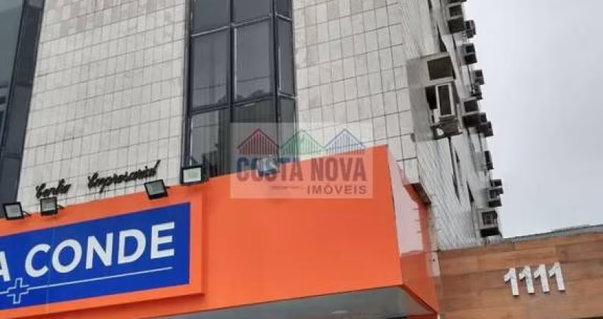 Conjunto comercial com 41m², em omita localização com 2 salas e 2 banheiros , prédio conta com 2 ele