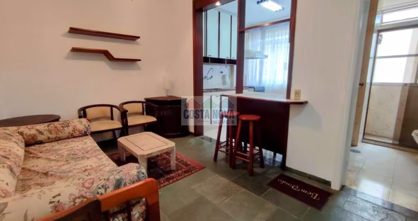 Apartamento a 2 quadras da praia, 1 quarto, 1 banheiro, 1 vaga. Bairro do Gonzaga