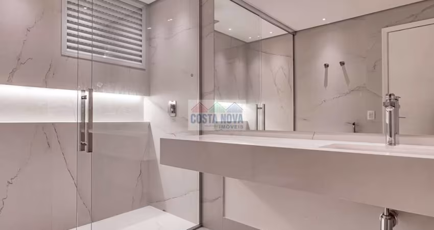 Apartamento à venda com 219m², 3 quartos sendo 3 suítes, 4 banheiros e 2 vagas na Alameda Tietê