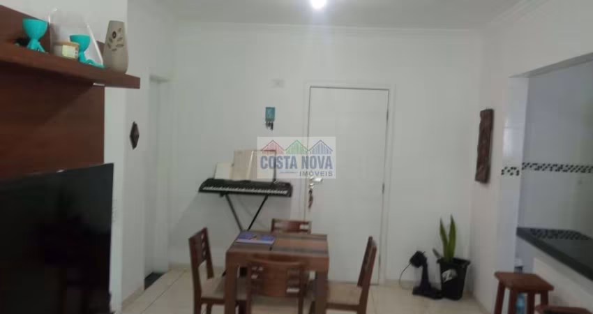 Apartamento com 66m², com 1 suíte, 1 vaga e 100mts da praia