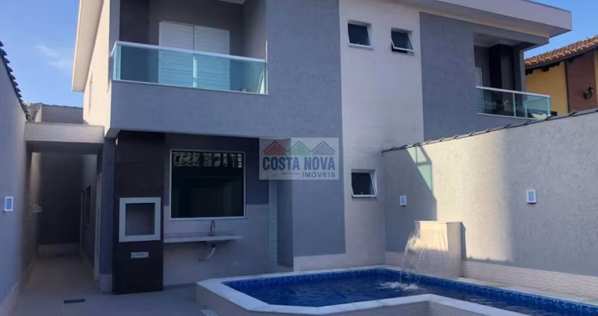 Sobrado à venda com 135m², 3 quartos sendo suítes, 1 sala e 3 vagas para garagem no bairro Tupi
