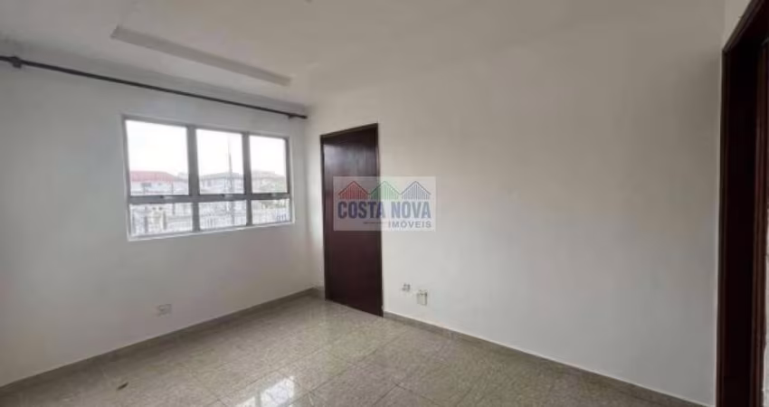 Apartamento com 2 quartos sendo 1 suíte, 2 banheiros, 1 vaga, bairro Macuco