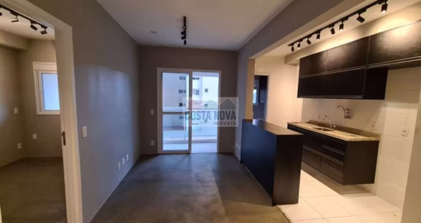 Lindo apartamento reformando e pronto para morar.