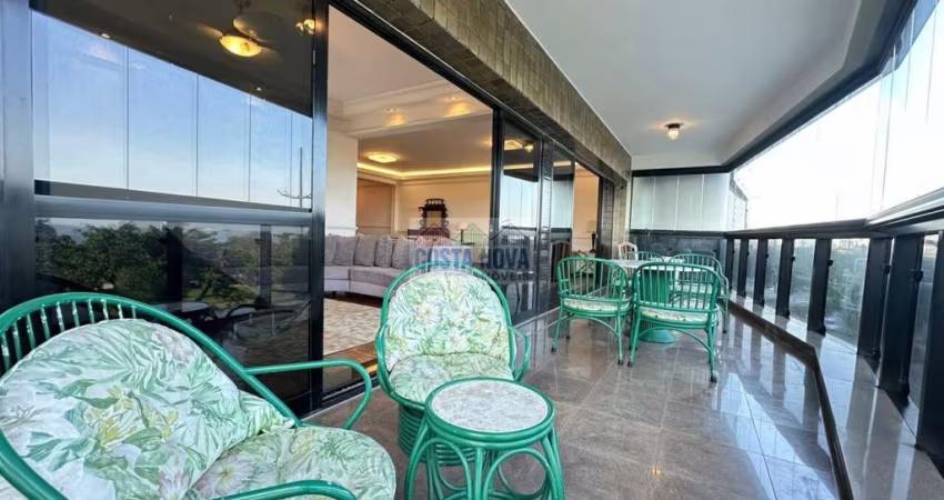 Apartamento com 3 quartos, 3 suítes, 2 vagas privativas bairro Gonzaga Santos.