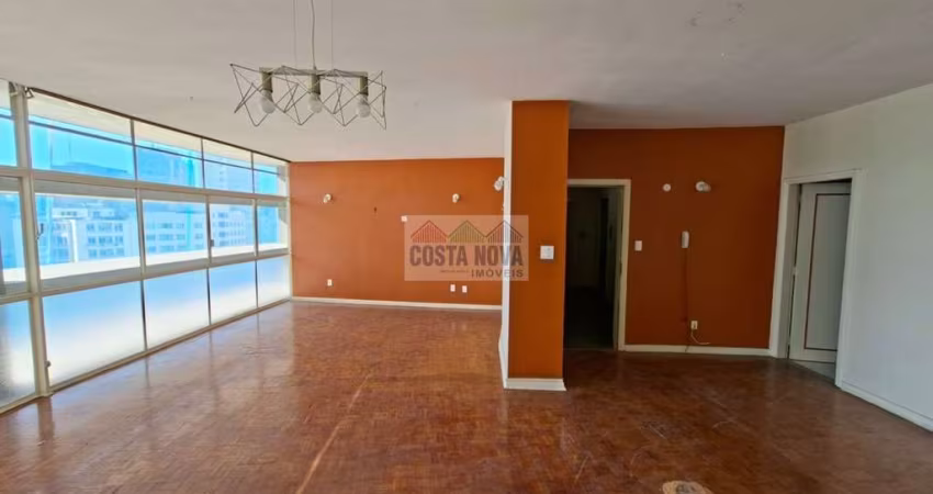 Apartamento com vista livre no COPAN, 3 quartos, 2 banheiros, 1 lavabo, 1 vaga, 171 m²
