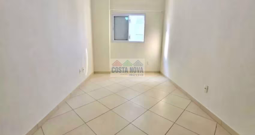 Apartamento 46m² 01 dormitório - Caiçara - 100mts da Praia