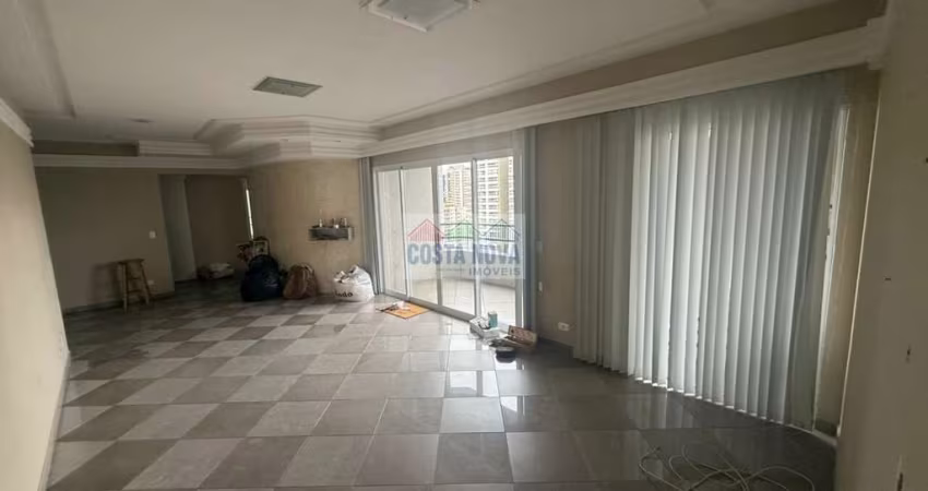 Apartamento Duplex com 365m2 - 03 dormitórios com 1 suíte com hidro