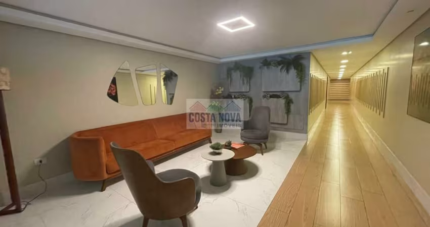 Apartamento de 2 dormitórios sendo 1 suíte e 2 vagas de garagem a 80 metros do mar