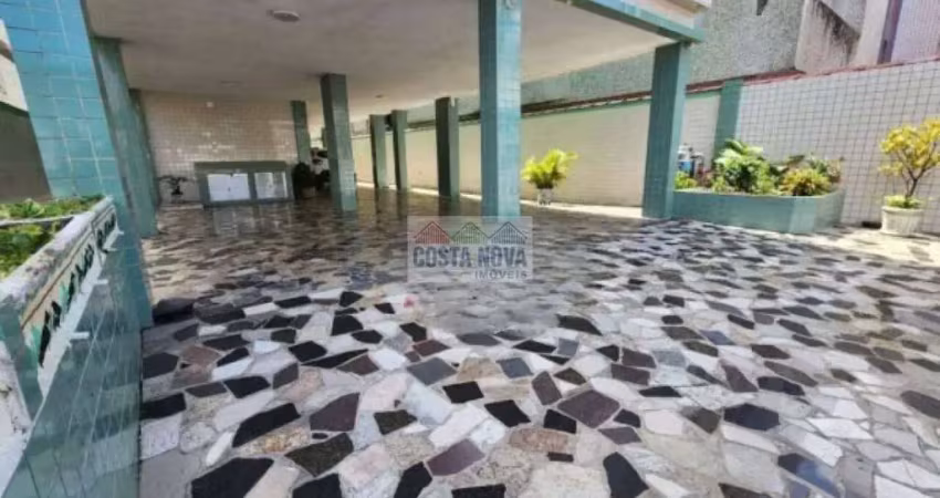 Apartamento 2 dormitórios na Ponta da Praia ? 74m², iluminado, ventilado e a poucos metros da orla