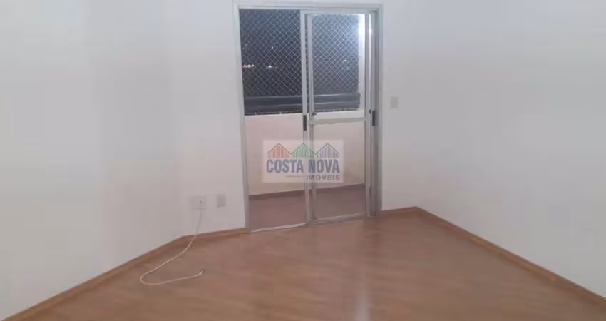 Apartamento para locação no Jabaquara. 3 dormitórios, 1 suíte. Semi-mobiliado.