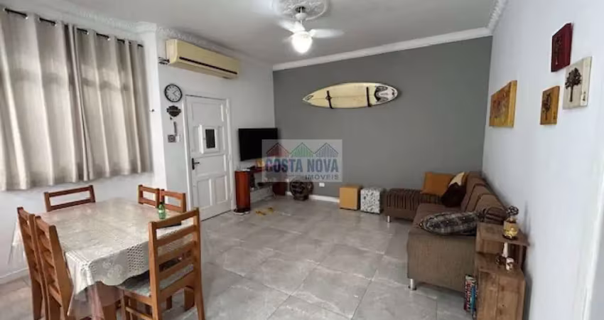 Apartamento à venda com 79m², com 2 dormitórios sendo 1 suíte, 2 banheiros e vaga de garagem