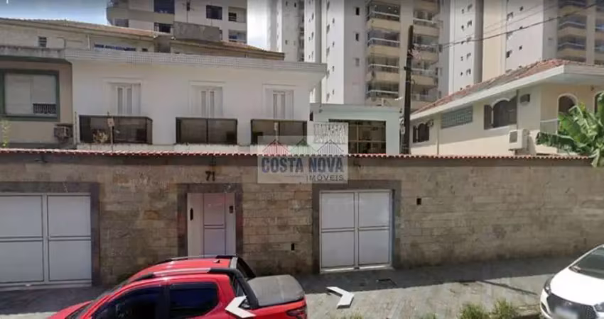Casa de 385m², com 4 quartos e 2 suites, piscina churrasqueira deposito, quarto de empregada