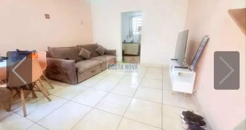 Casa de vila com 78m², com 2 quartos, sem garagem na vila mathias em santos.