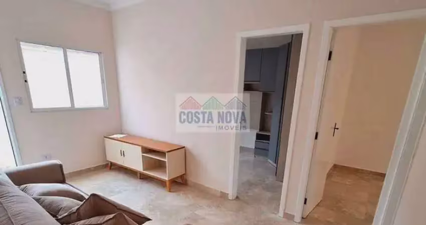 Casa com 2 dormitórios e quintal privativo no melvi - praia grande